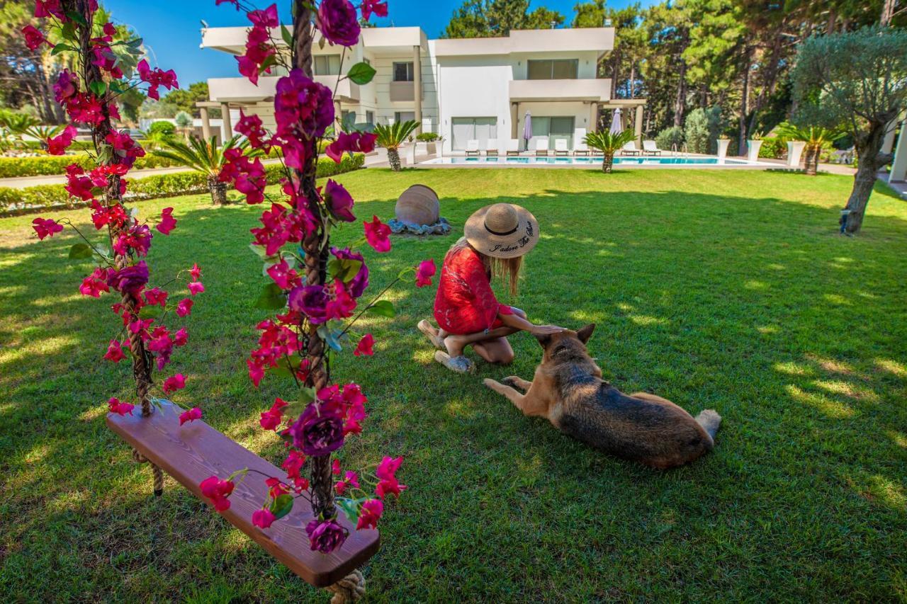 Bella Foresta Villa 伊利索斯 外观 照片