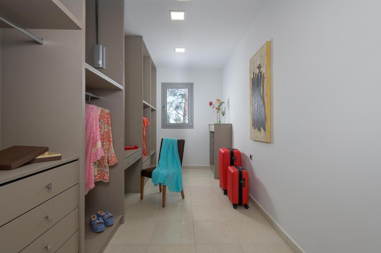Bella Foresta Villa 伊利索斯 外观 照片