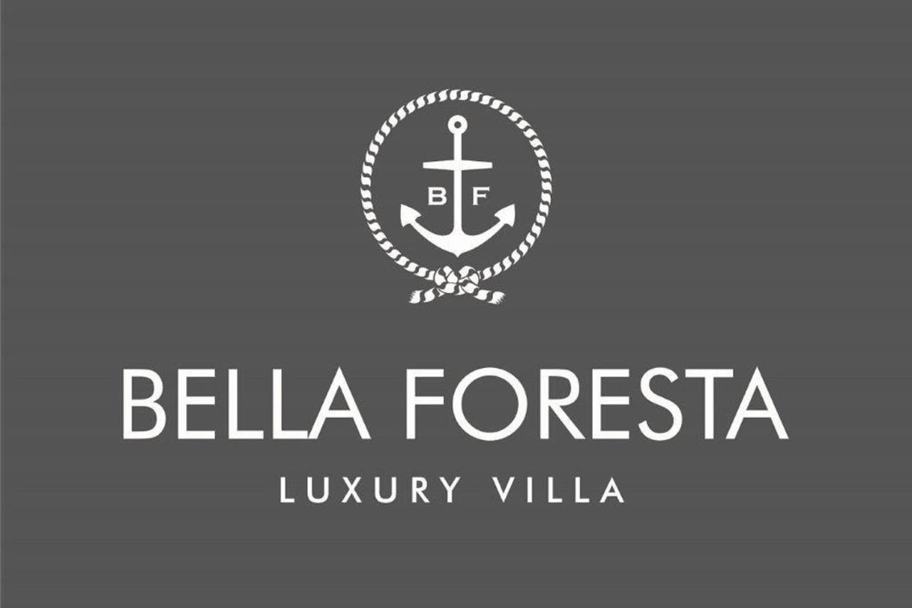 Bella Foresta Villa 伊利索斯 外观 照片